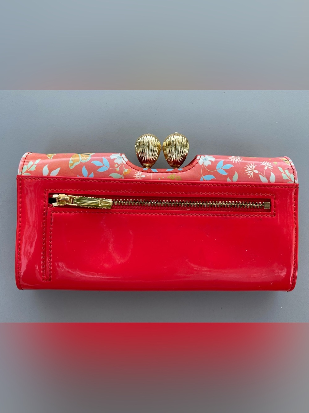 Ted Baker Wallet. Kyoto Gardens pattern. Bifold clutch style. Gold Kiss Lock. - Picture 2 of 15